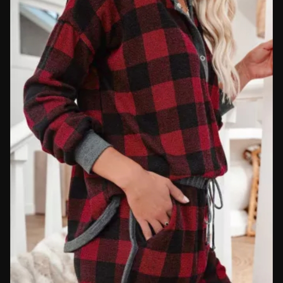 🎉HP🎉💥Red Plaid Lounge Set💥 - Picture 5 of 6